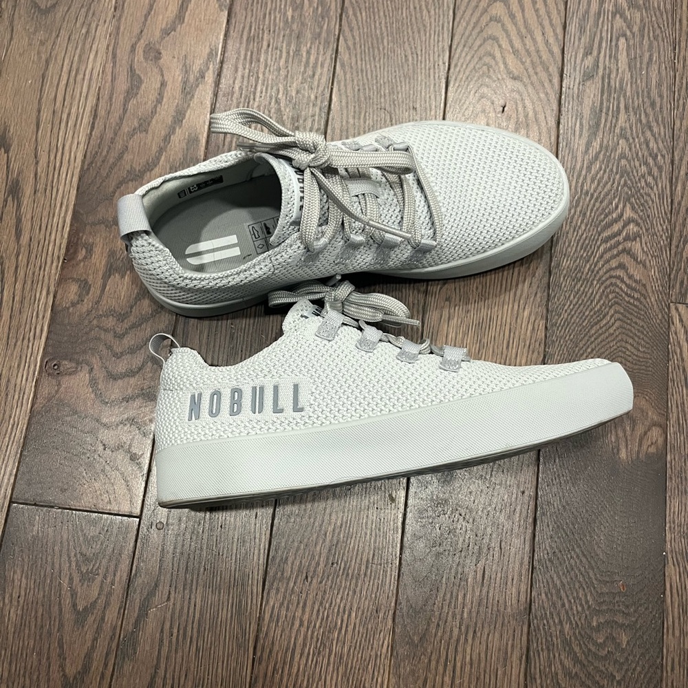 NOBULL men’s recs sneakers size 9. Worn once